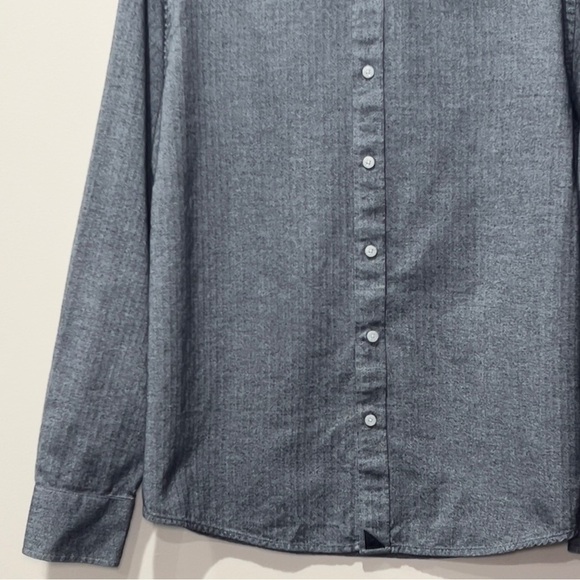 UNTUCK IT Large Slim Fit Light Flannel Chevron Gray Button Downs. 100% Cotton. - Picture 9 of 9